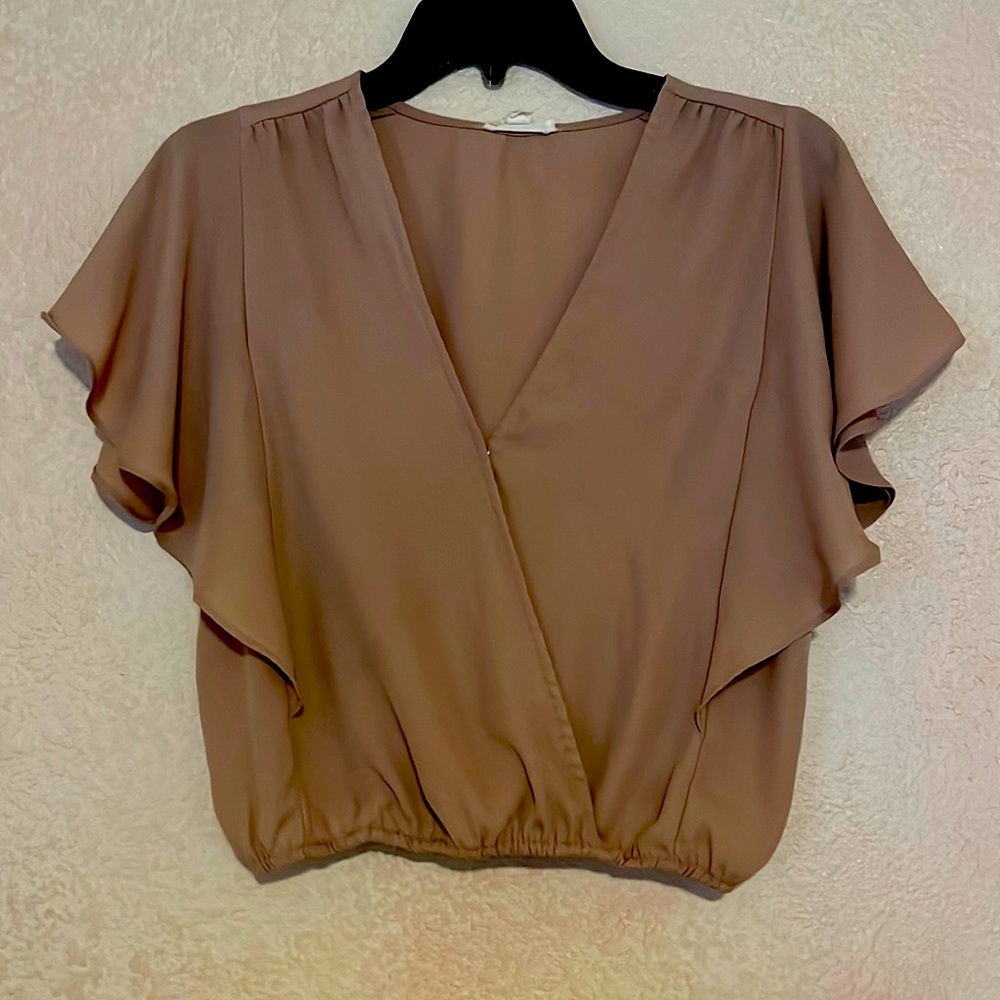 Bell short sleeve crop top